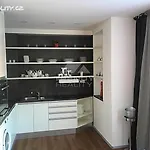 2+kk, 50 M2 V Klidne Lokalite. 10 Min Od Centra Prahy. *