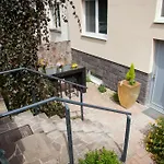 Διαμέρισμα 2+kk, 50 M2 V Klidne Lokalite. 10 Min Od Centra Prahy. Πράγα