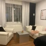 2+kk, 50 M2 V Klidne Lokalite. 10 Min Od Centra Prahy. شقة
