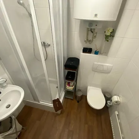 2+kk, 50 M2 V Klidne Lokalite. 10 Min Od Centra Prahy. Daire *